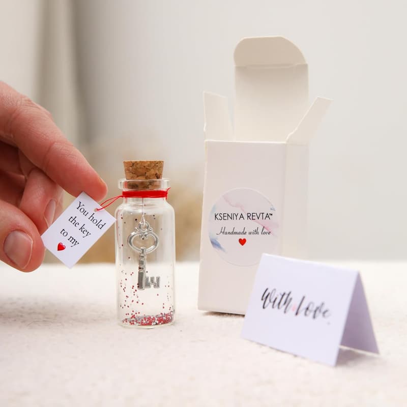 Romantic Anniversary Message in Bottle Gift for Couples