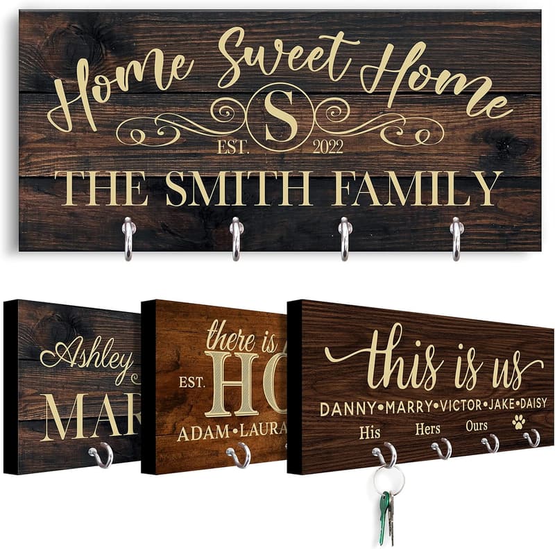 Personalized Family Name Key Holder - Custom Wooden Hanger