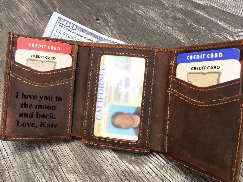 Men's Trifold Wallet - Personalized Leather, RFID Blocking, Custom Message
