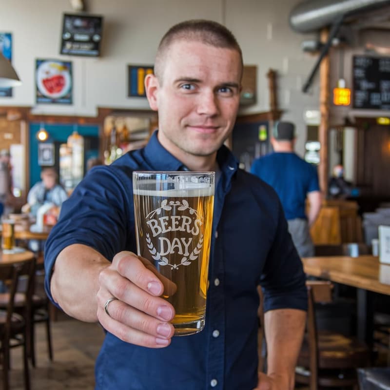 Personalized 16 oz Beer Pints for Weddings & Groomsmen