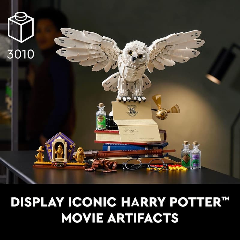 LEGO Harry Potter 20th Anniversary Hogwarts Icons Set with Hedwig Owl