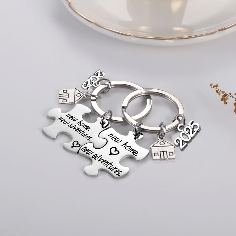 Housewarming Keychain Gift for New Homeowners & Friends