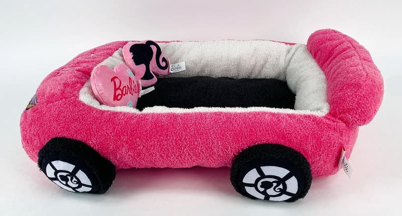 Barbie-Themed Plush Car Pet Bed for Dogs and Cats