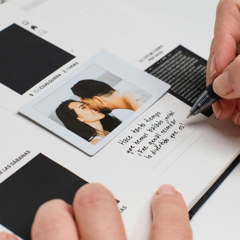 Couples' Activity Journal: 50 Intimate Date Ideas for Weddings & Anniversaries