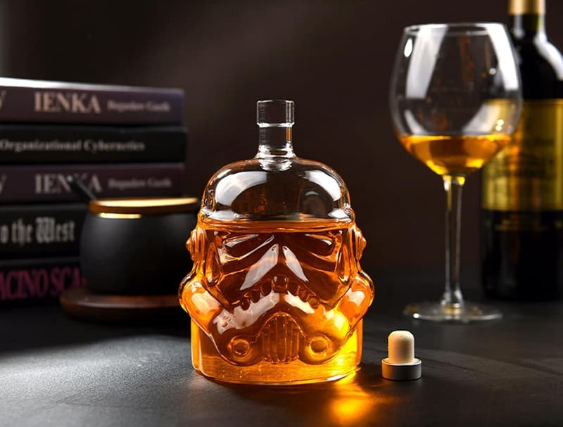 Stormtrooper Whiskey Decanter Set with 2 Glasses, 750ml