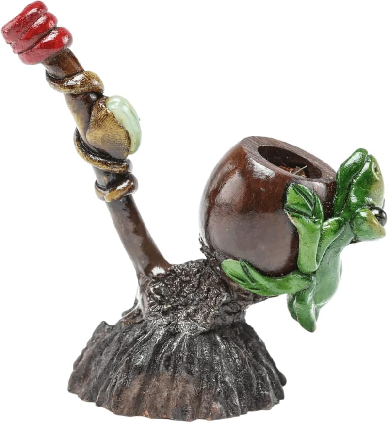 Andean Walnut Frog Smoking Pipe - Handmade in the Andes