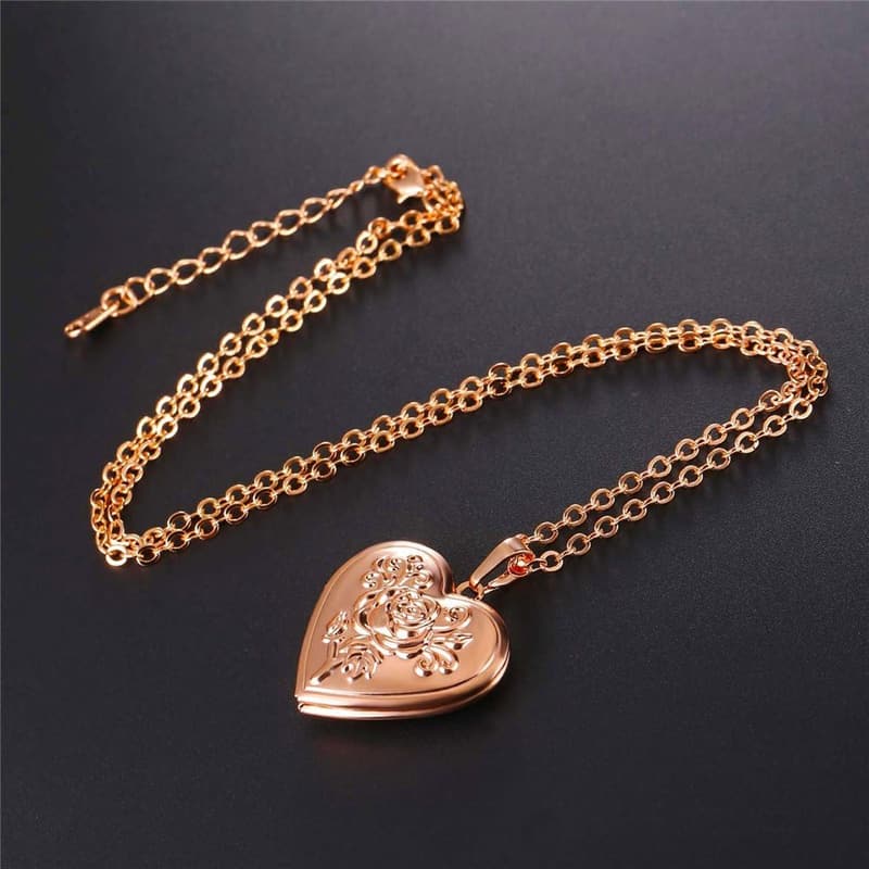 Valentine's Day Personalized Photo Locket Necklace for Women