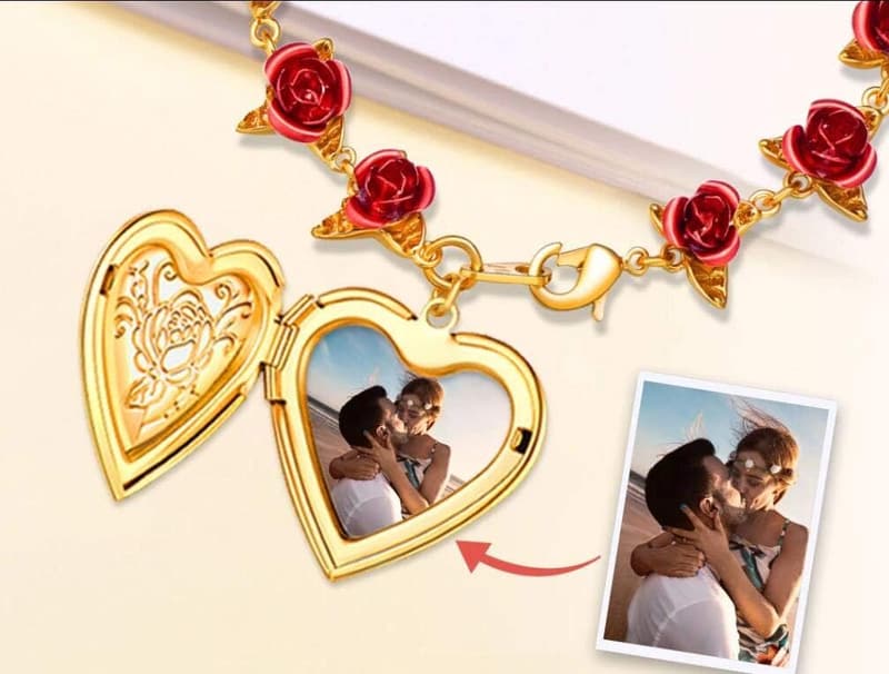 Romantic 18K Gold Custom Text Rose Bracelet for Women