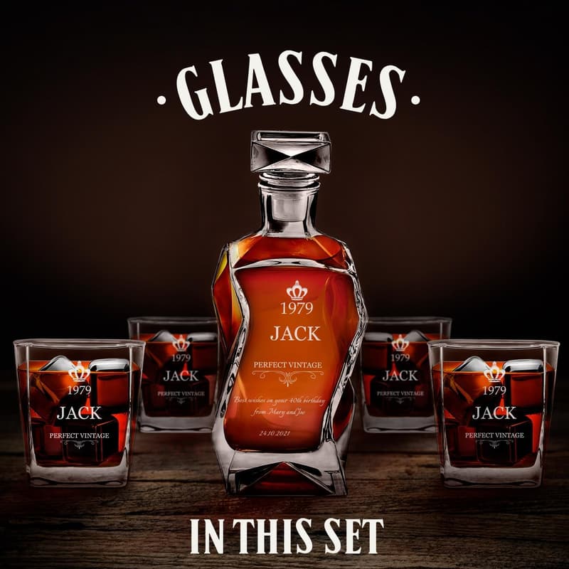 Personalized Whiskey Decanter Set with 4 Glasses - Birthday Gift