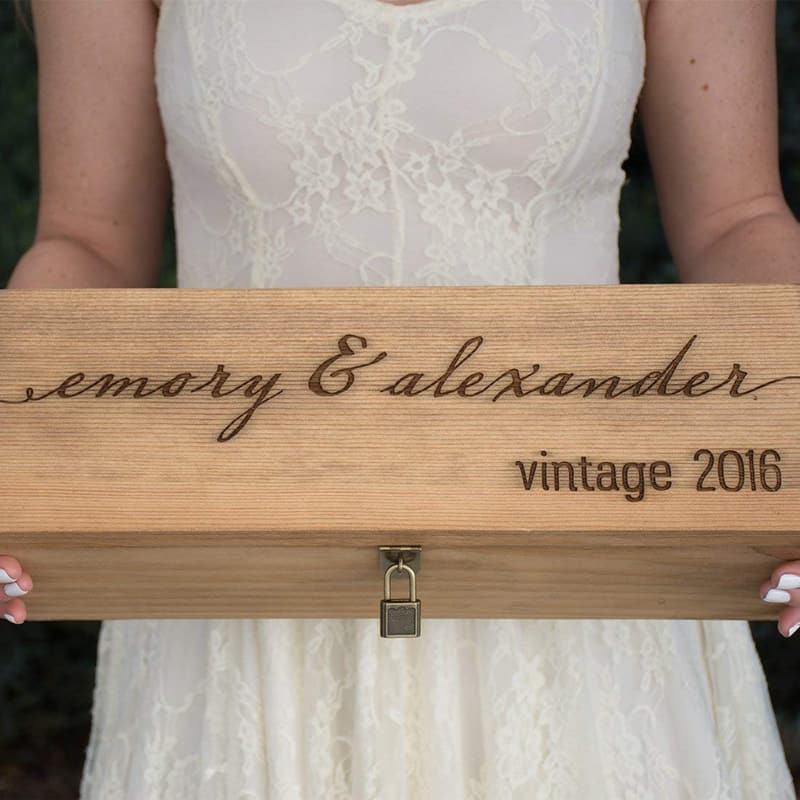 Custom Engraved Wine Box - Personalized Vintage Design