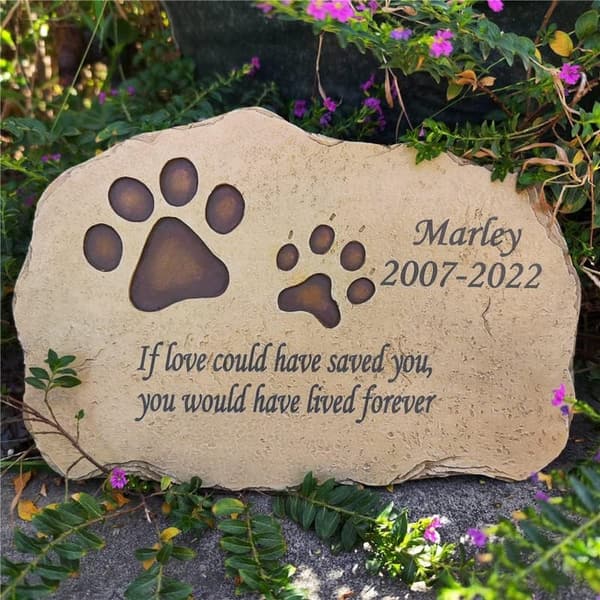 Personalized Sympathy Pet Memorial Stones for Dogs & Cats