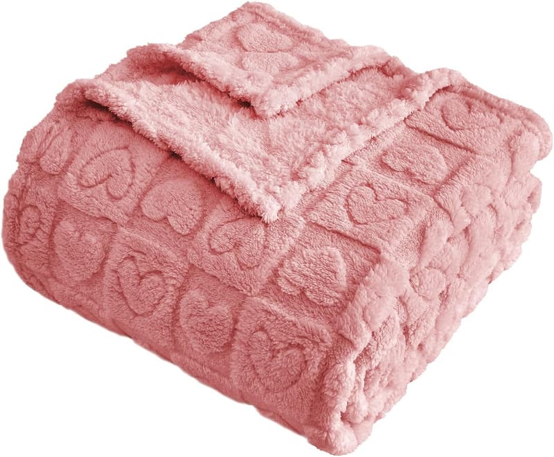 Cozy Heart Checkered Throw Blanket for Couples, All Season (Pink)