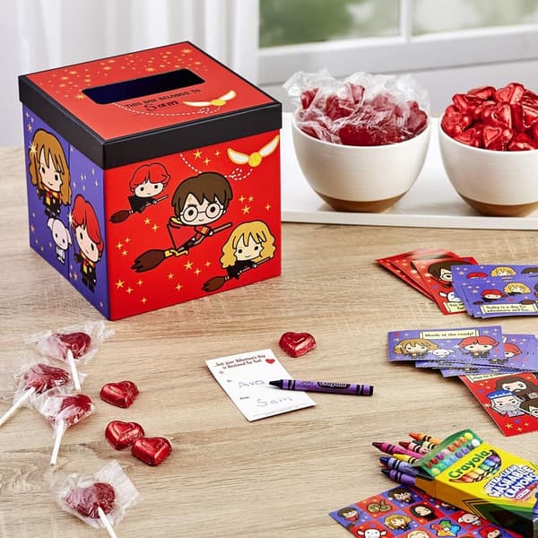 Harry Potter Valentine's Day Cards Set for Kids (32 Cards, 35 Stickers)
