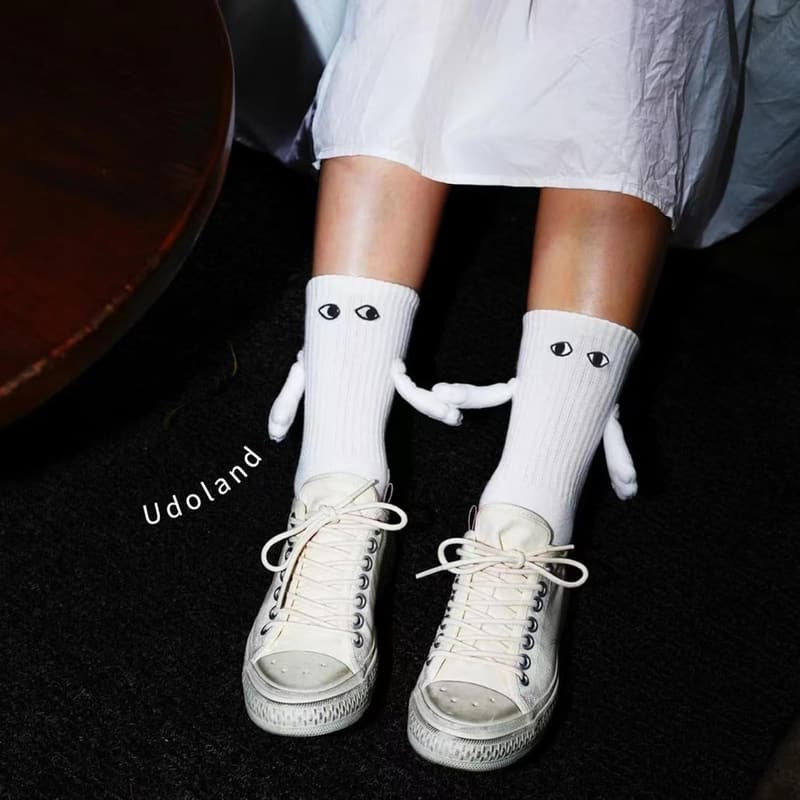 Couples Holding Hands Magnetic Mid-Tube Socks