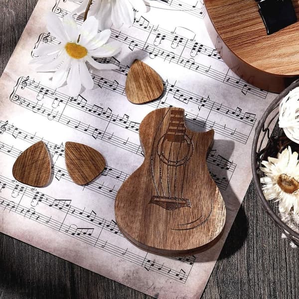 Engraved Wooden Guitar Pick Box with 3 Triangle Picks