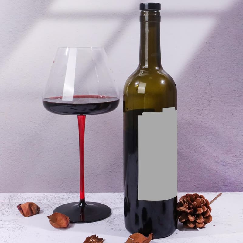 Wine Sealing Set: 100 PVC Shrink Capsules & 12 Cork Stoppers