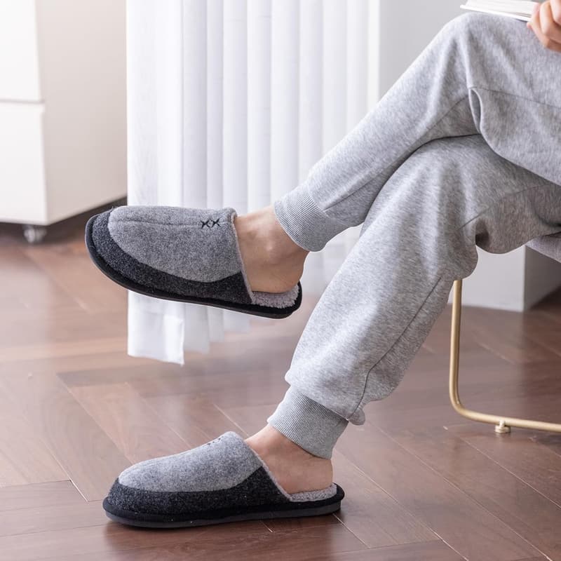 Cozy Two-Tone Memory Foam Slippers for Men