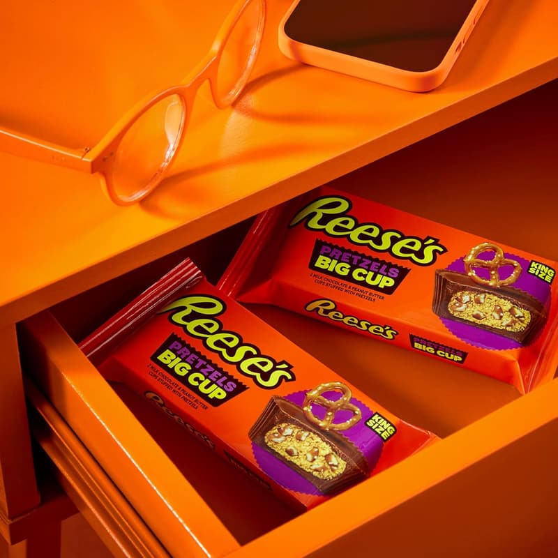 REESE'S King Size Milk Chocolate Peanut Butter Cups with Pretzels (16 Count)