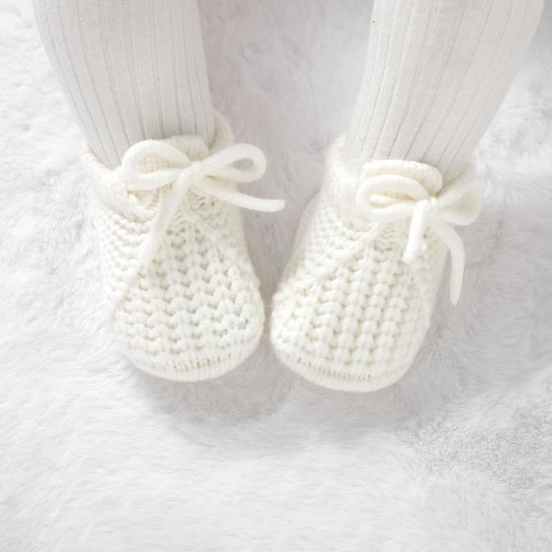 Cozy Knit Baby Booties for Newborn Boys and Girls