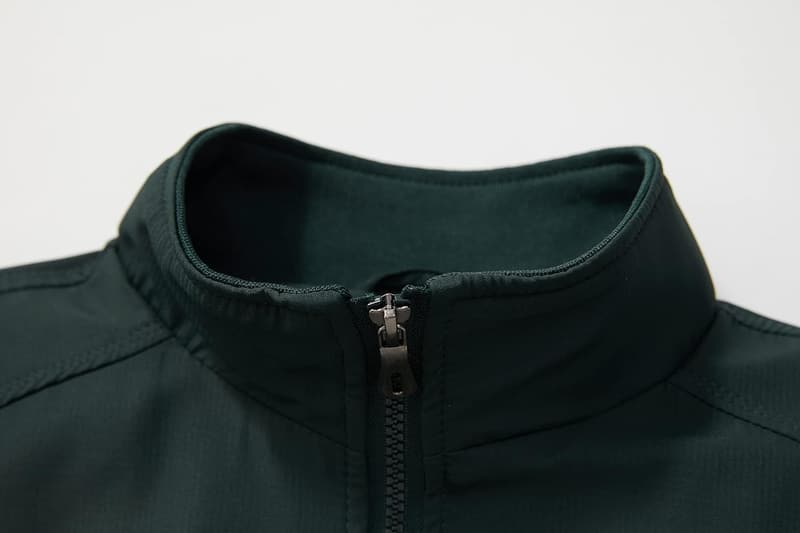 Men's Lightweight Windbreaker Jacket for Outdoor Recreation