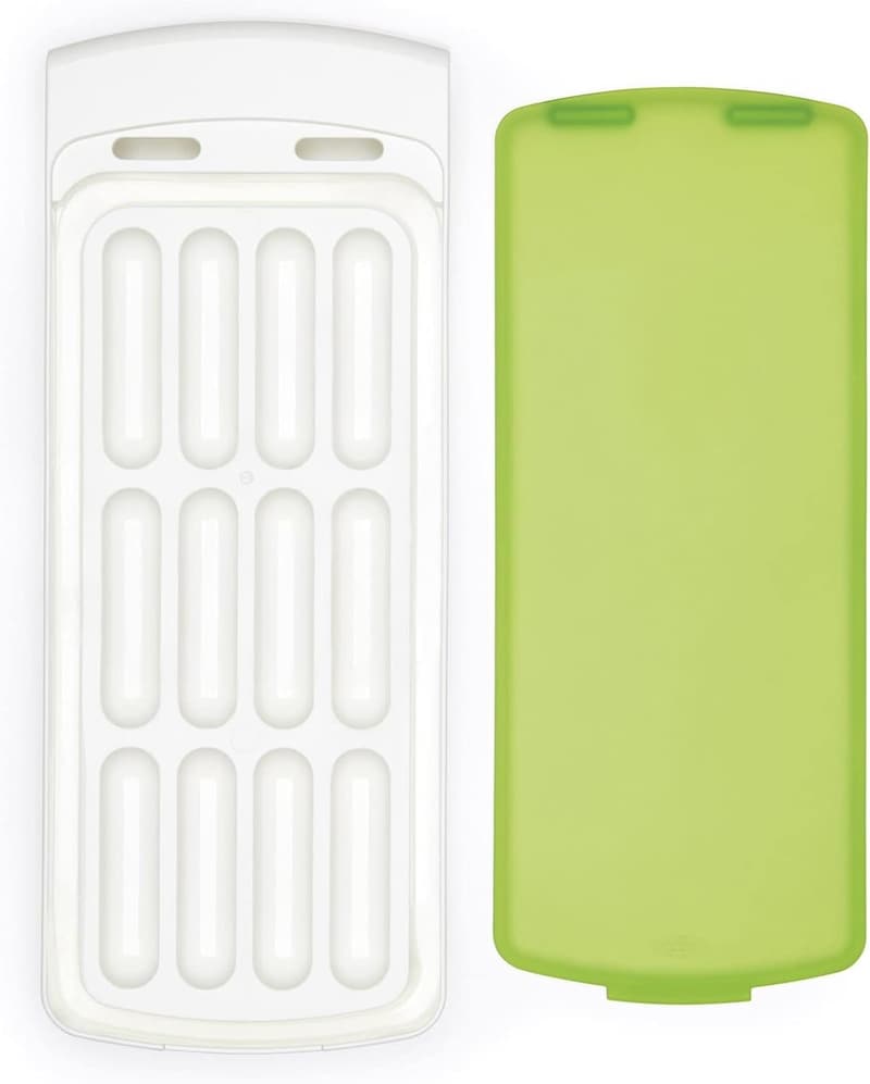 No-Spill Ice Stick Tray with Silicone Lid for Water Bottles