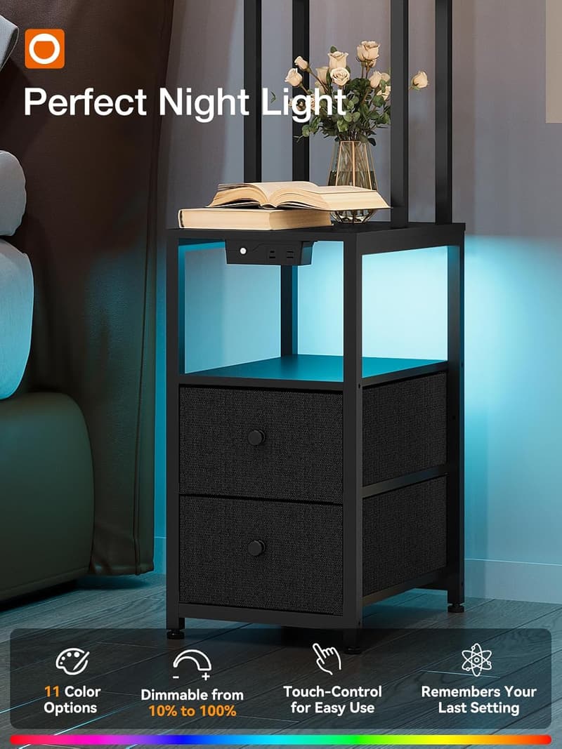 Modern Floor Lamp with USB Ports & Night-Light Mode - Black