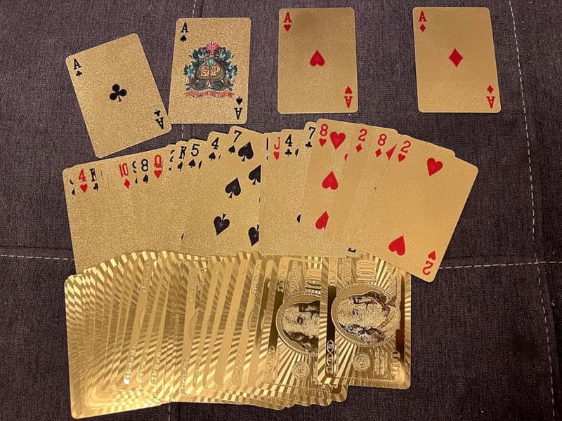 24K Gold Foil Poker Playing Cards in Wooden Box - Waterproof Party Game