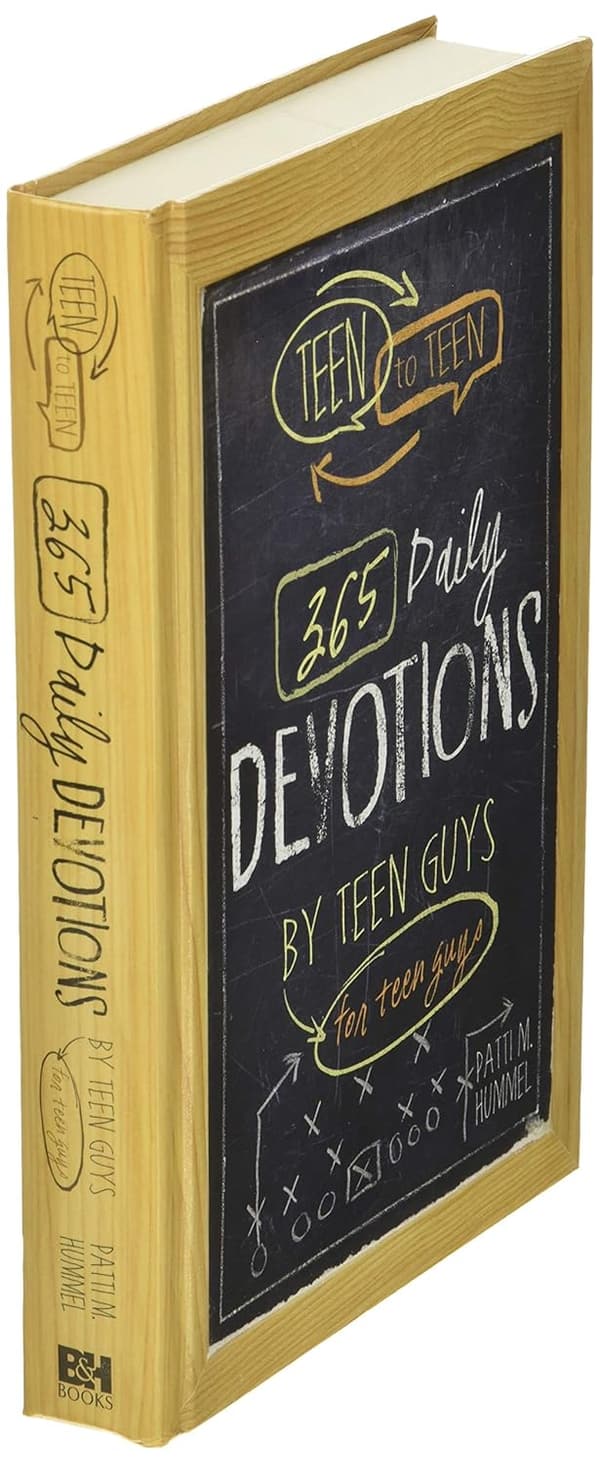 Teen Guys' 365 Daily Devotions: Insights for Teen Life