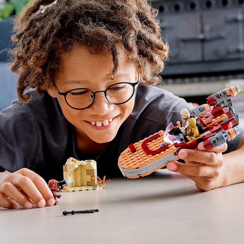 LEGO Star Wars Luke Skywalker's Landspeeder Building Kit