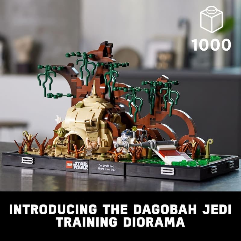 LEGO Star Wars Dagobah Jedi Training Set with Minifigures