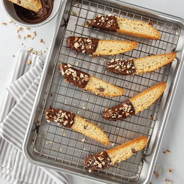 Nordic Ware Quarter Sheet with Nonstick Oven-Safe Grid