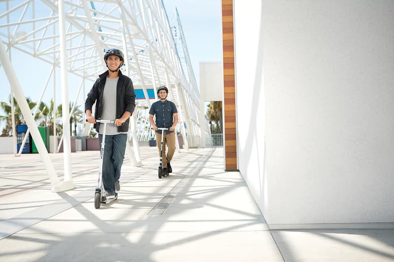 Razor A5 Air Kick Scooter for Kids 8+, Foldable, 220 lbs Limit