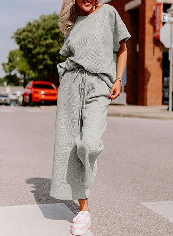 Casual Women's 2-Piece Lounge Set with Pullover Top and Wide Leg Pants