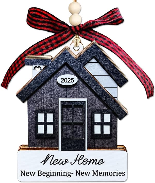 Housewarming Gift - 2025 New Home Ornament for Couples & Homeowners