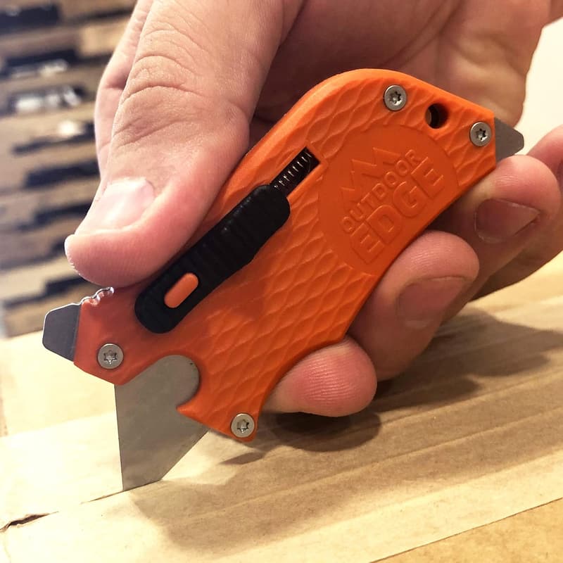 Utility Knife Multitool with Replaceable Blade & Pocket Clip