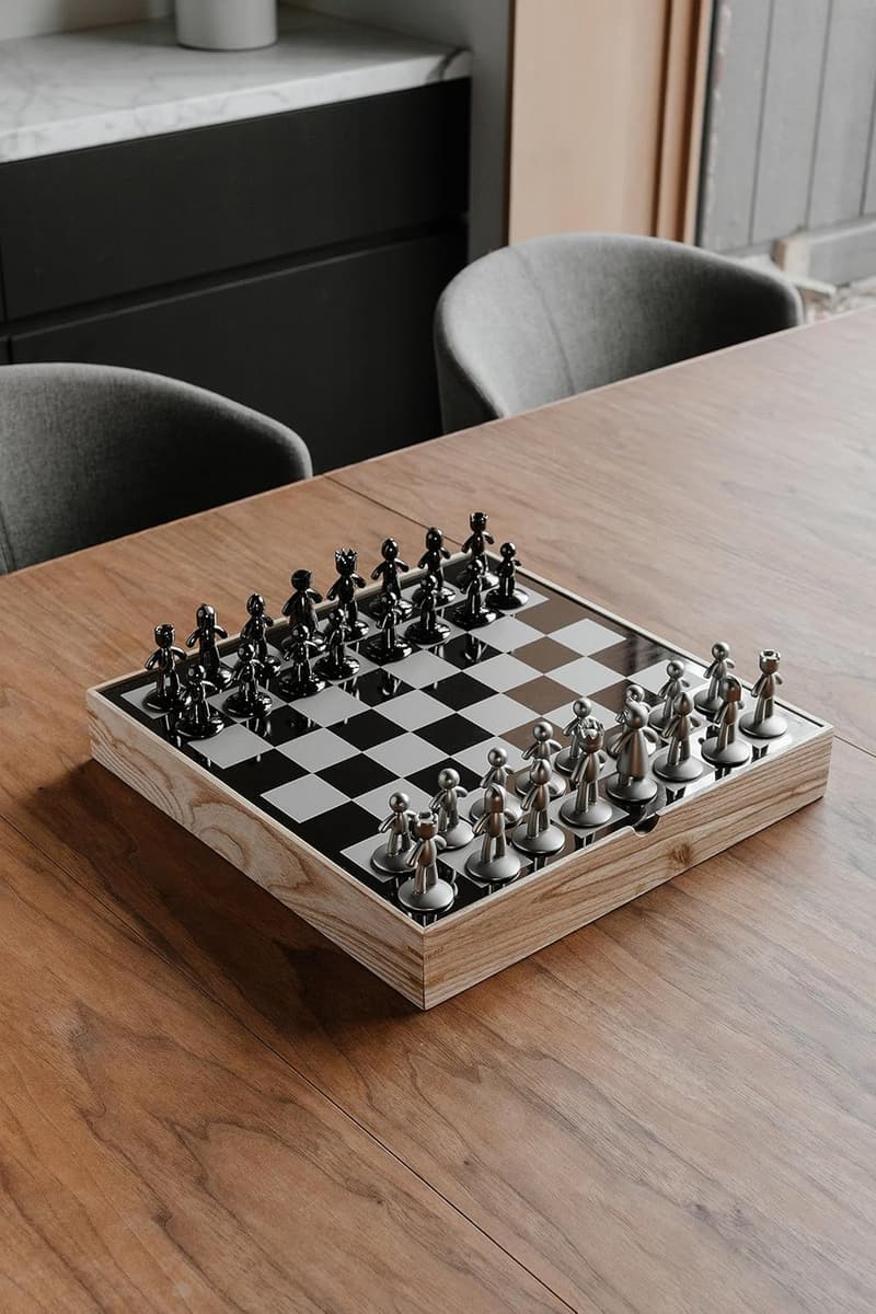 Buddy Chess Set by Umbra
