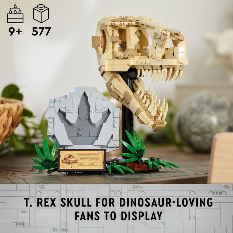 LEGO Jurassic World Dinosaur Fossils T. rex Skull Model Set