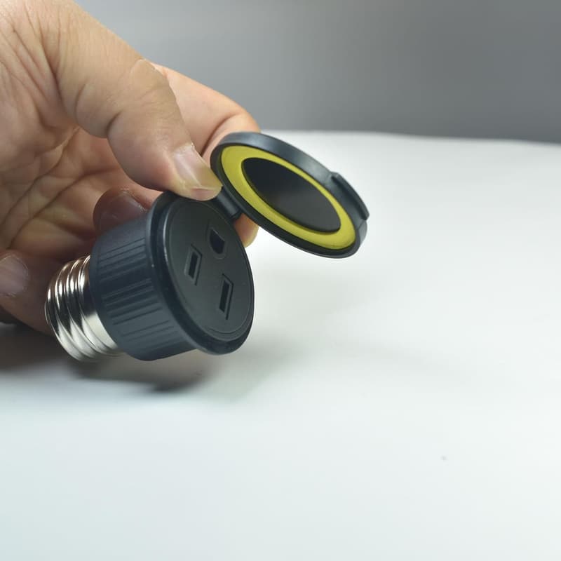 E26/E27 Waterproof Light Bulb Socket Adapter - 2 Pack