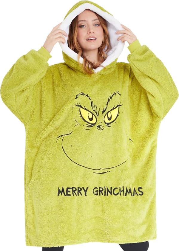 Cozy Fleece Wearable Hoodie Blanket for Holiday Comfort