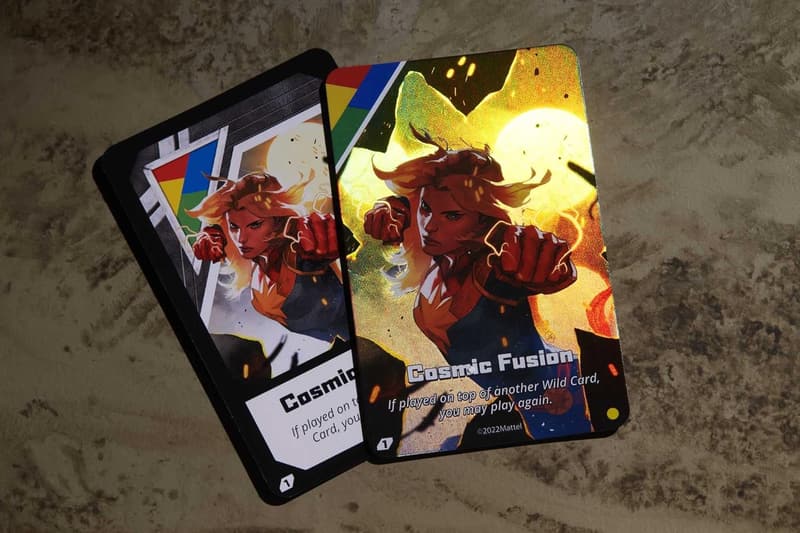 UNO Ultimate Marvel Card Game with Collectible Foil Cards