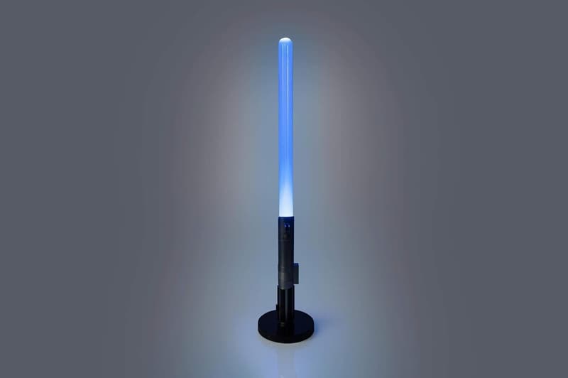 Star Wars Decor: Luke Skywalker LED Lightsaber - 23 Inches