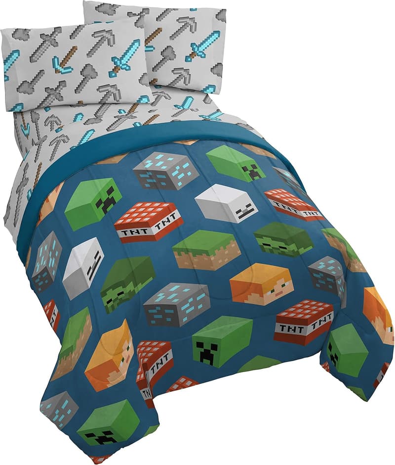 Minecraft Isometric Full Bed Set - Comforter & Sheets, Soft Polyester