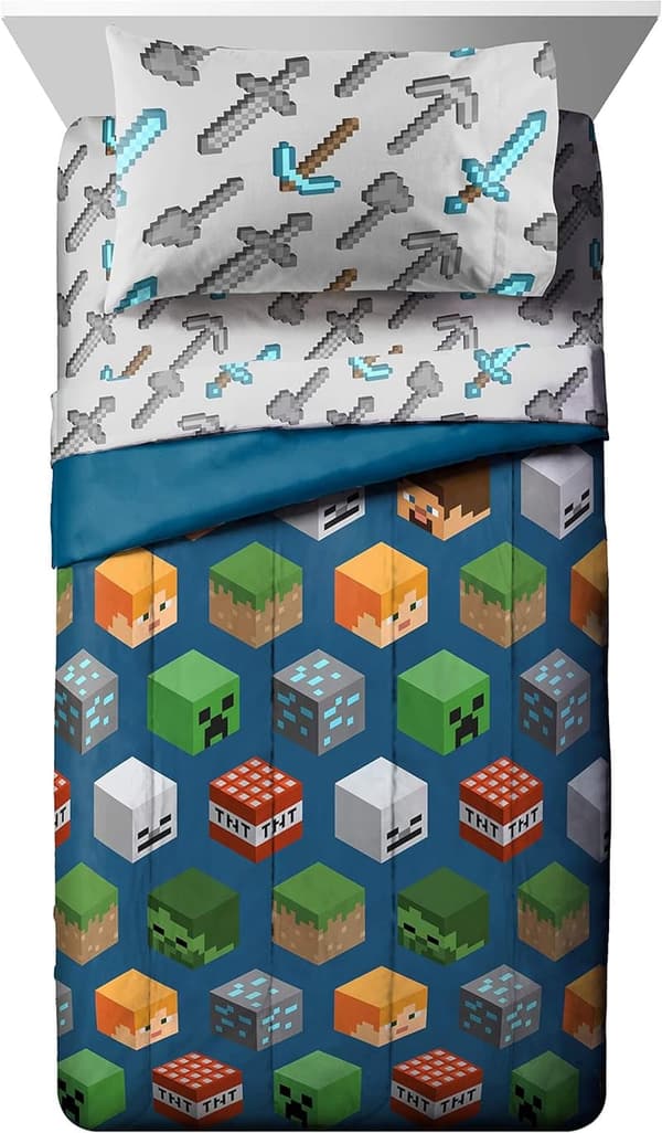Minecraft Isometric Full Bed Set - Comforter & Sheets, Soft Polyester