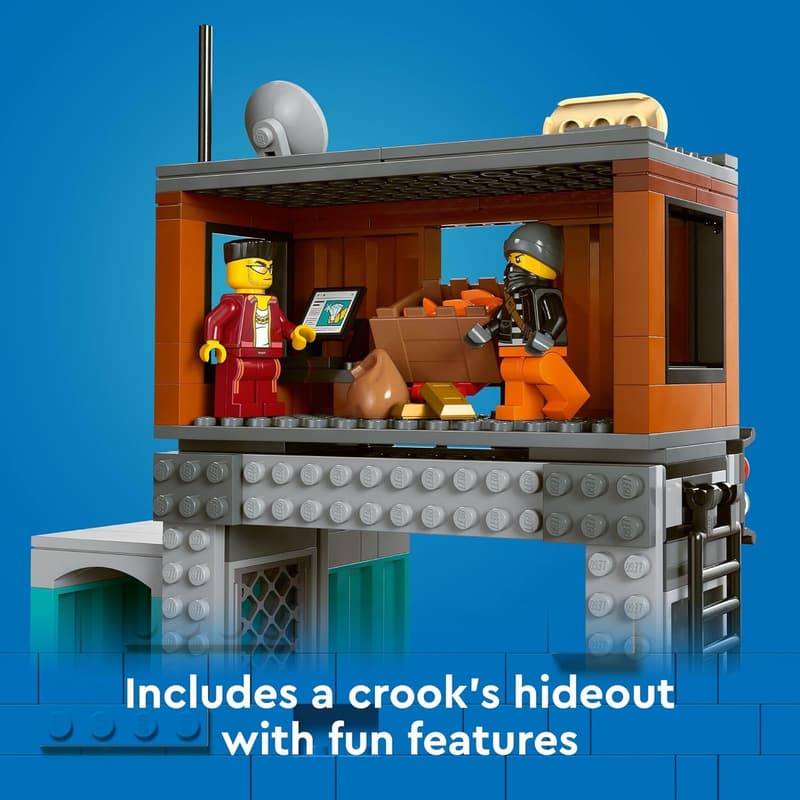 LEGO City Police Speedboat Playset with 3 Minifigures
