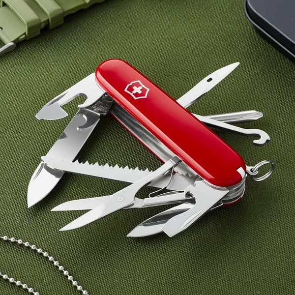 Victorinox Fieldmaster Swiss Army Knife – 15 Functions, Red