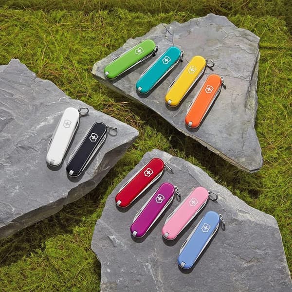 Victorinox Classic SD Black Swiss Army Knife 58mm