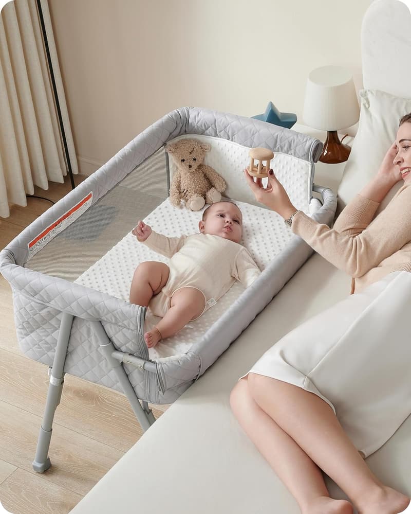Adjustable Height Baby Bassinet Bedside Sleeper with Mesh