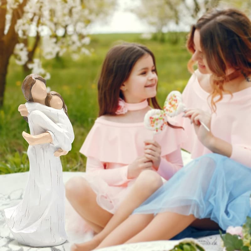 Handmade Polyresin Mother’s Day Love Figurines for Mom