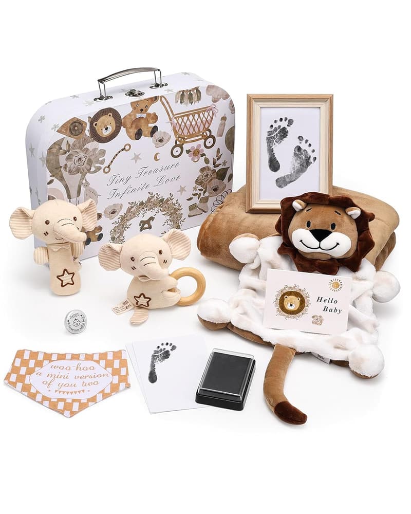 Neutral Baby Gift Set - Basket with Blanket, Milestone Cards & More