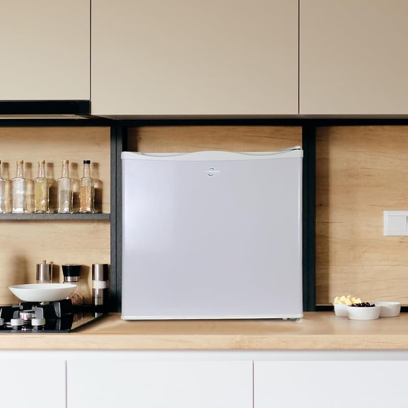 Garage Ready 1.2 Cu. Ft. Upright Freezer with Manual Defrost